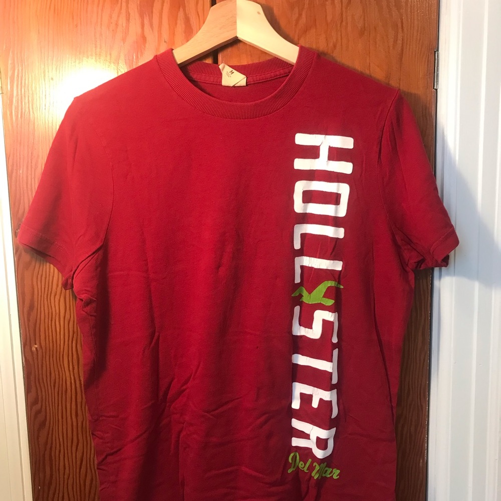 Hollister Tee 🔴